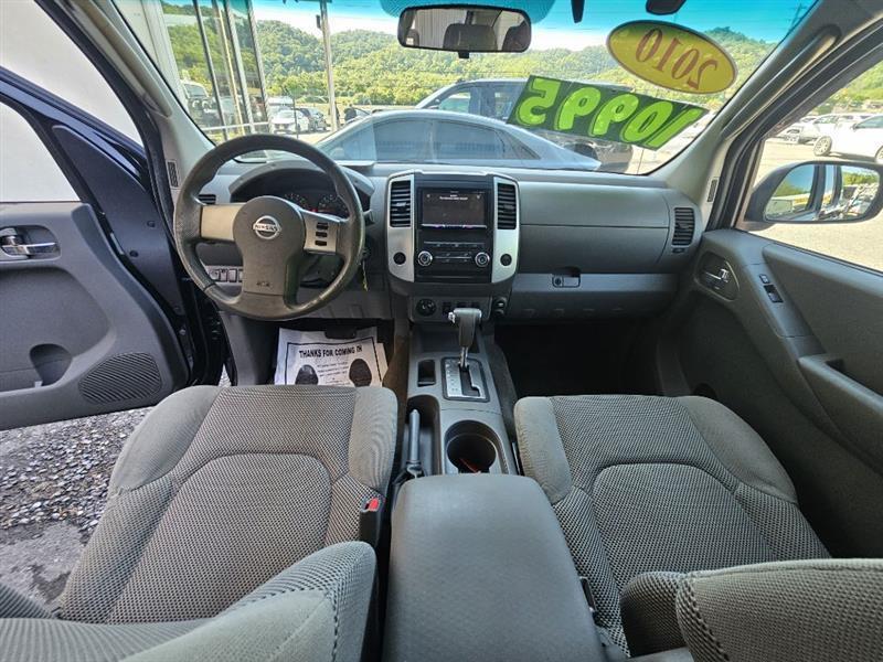 Nissan Frontier SE Crew Cab 4WD 2010