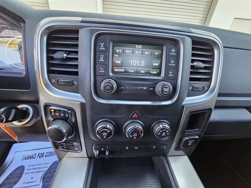 RAM 1500 SLT Quad Cab 4WD 2013
