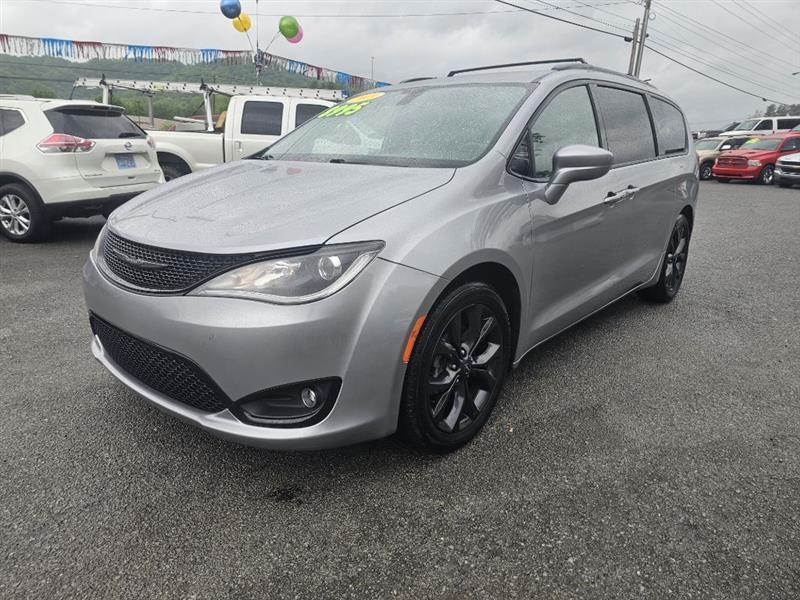 2019 Chrysler Pacifica Touring Plus