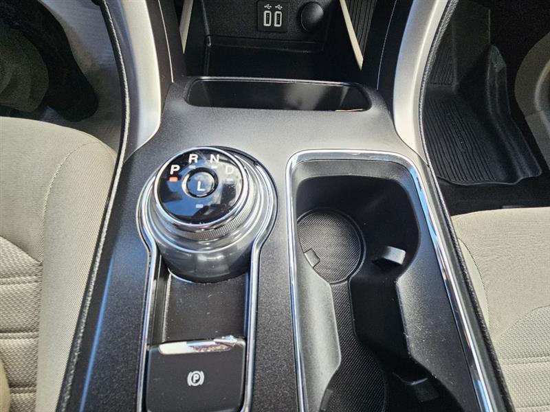 Ford Fusion Hybrid SE 2020