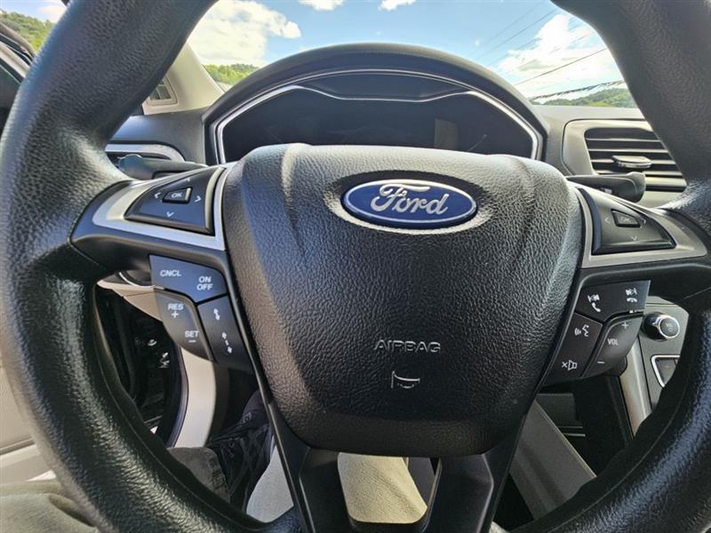 Ford Fusion Hybrid SE 2020