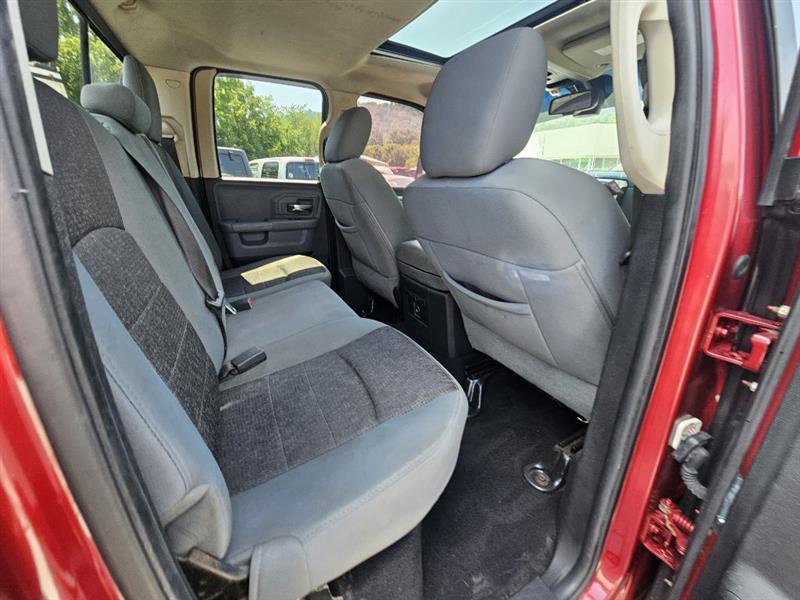 RAM 1500 SLT Quad Cab 4WD 2014