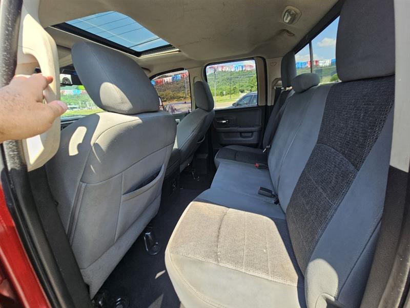 RAM 1500 SLT Quad Cab 4WD 2014