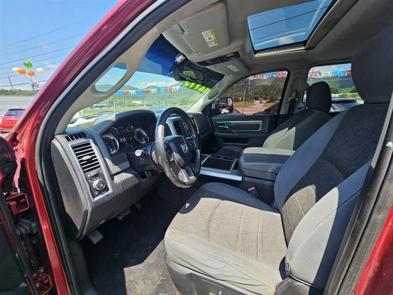 RAM 1500 SLT Quad Cab 4WD 2014