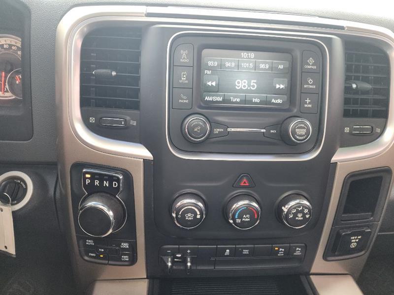 RAM 1500 SLT Quad Cab 4WD 2014