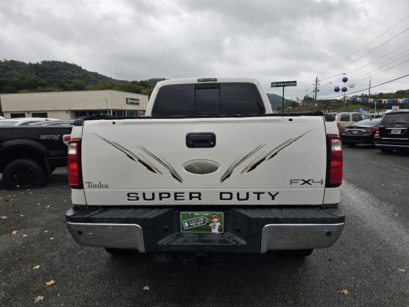 Ford F-350 SD XL Crew Cab 4WD 2011