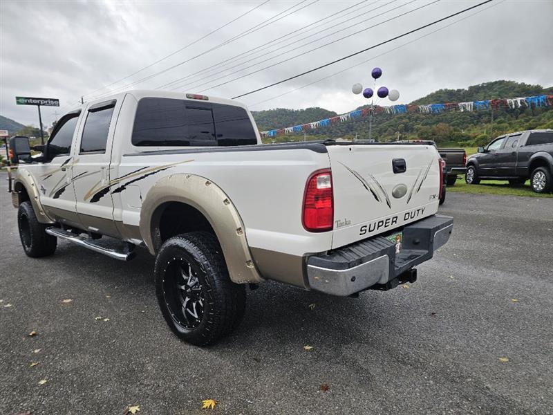 Ford F-350 SD XL Crew Cab 4WD 2011