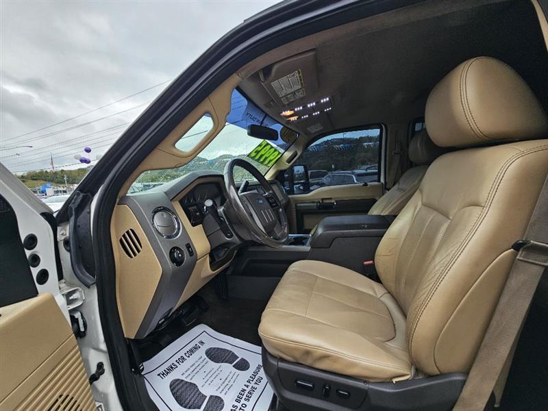 Ford F-350 SD XL Crew Cab 4WD 2011