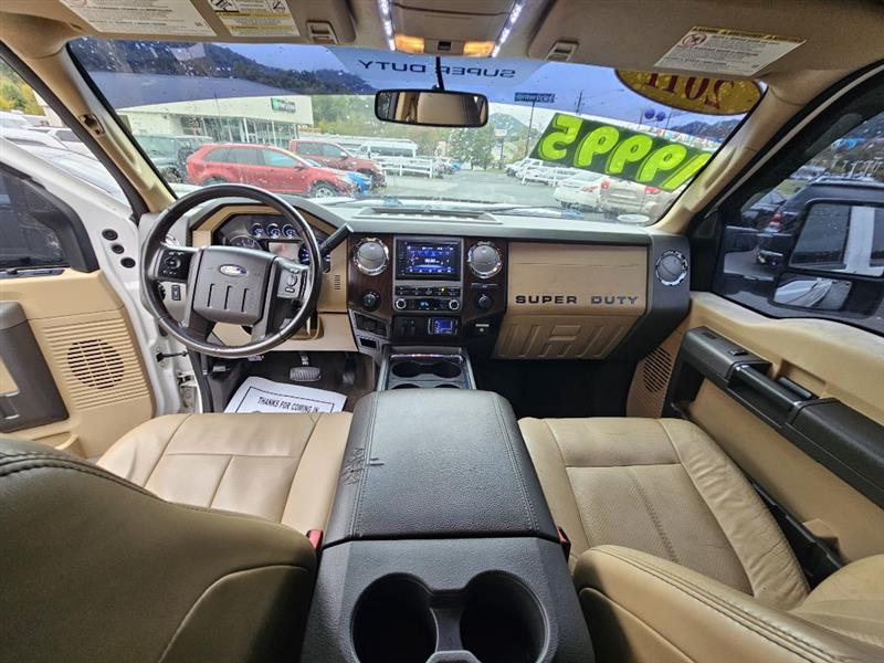 Ford F-350 SD XL Crew Cab 4WD 2011