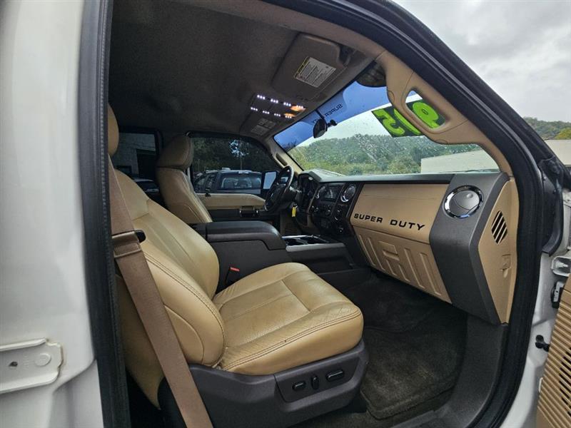 Ford F-350 SD XL Crew Cab 4WD 2011