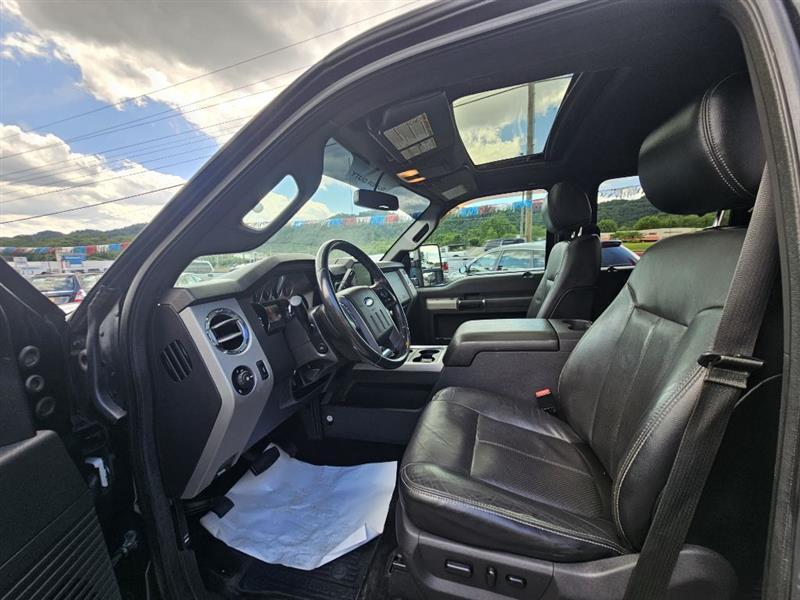 Ford F-350 SD Lariat Crew Cab 4WD 2015
