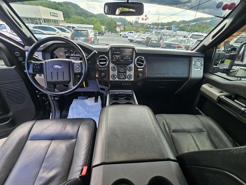 Ford F-350 SD Lariat Crew Cab 4WD 2015
