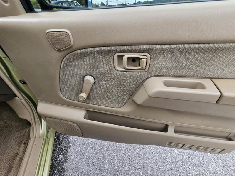 Nissan Frontier XE King Cab 2WD 1998