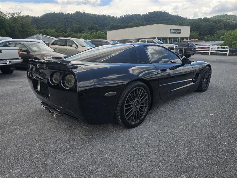 Chevrolet Corvette Coupe 2000