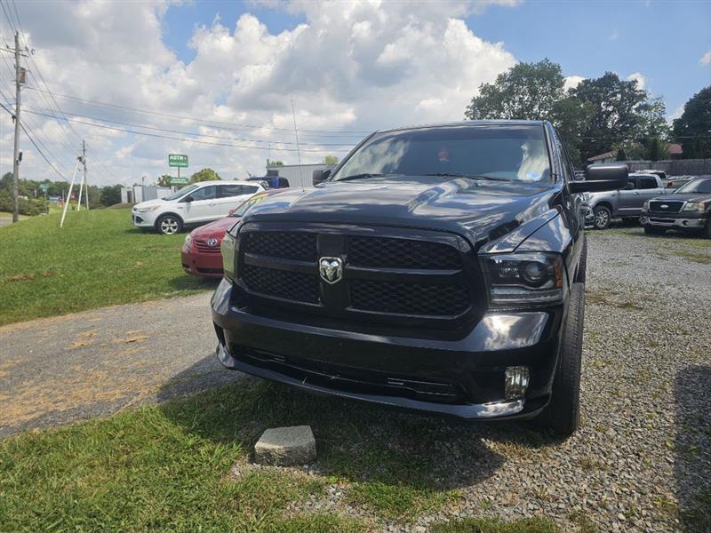 RAM 1500 Tradesman Quad Cab 4WD 2014