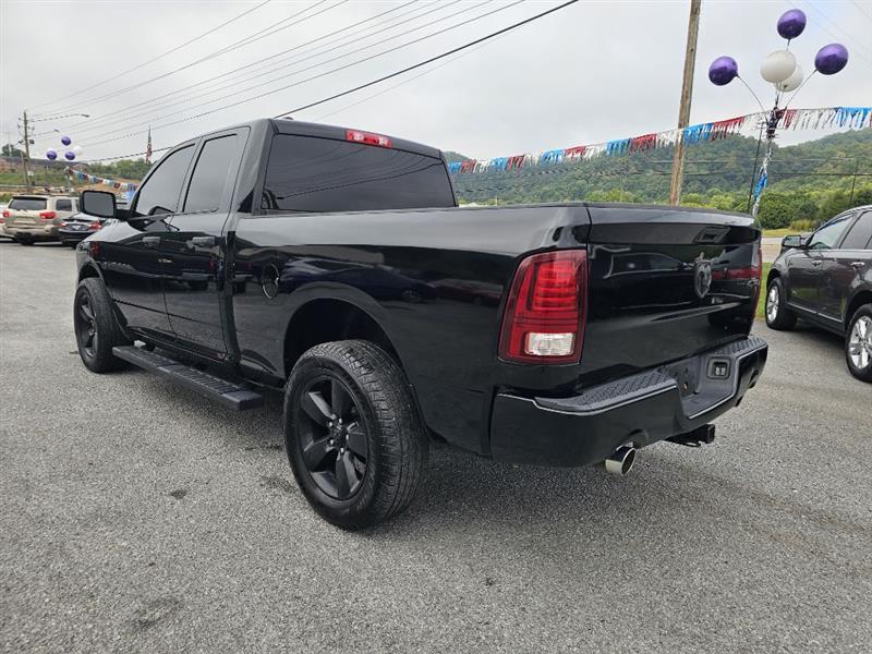 RAM 1500 Tradesman Quad Cab 4WD 2014