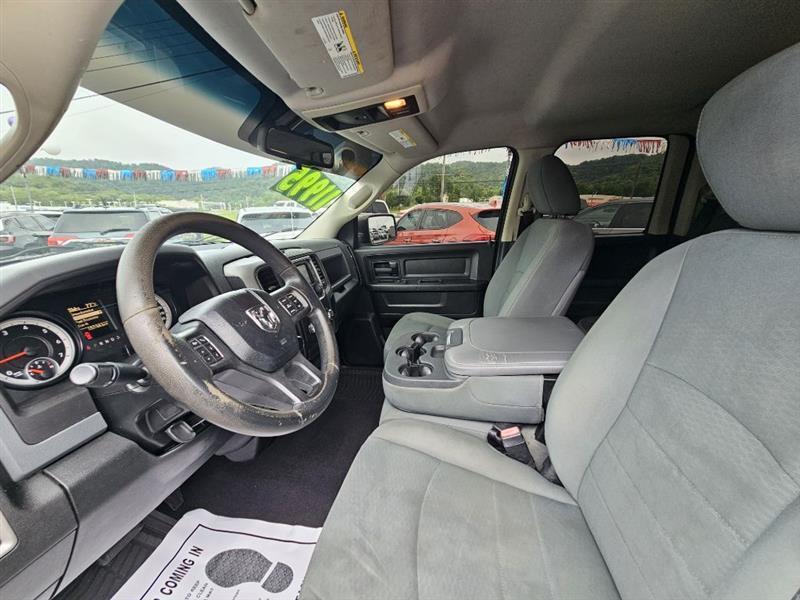 RAM 1500 Tradesman Quad Cab 4WD 2014