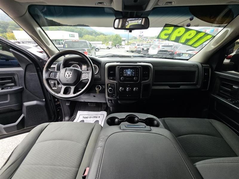 RAM 1500 Tradesman Quad Cab 4WD 2014