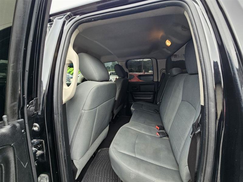 RAM 1500 Tradesman Quad Cab 4WD 2014