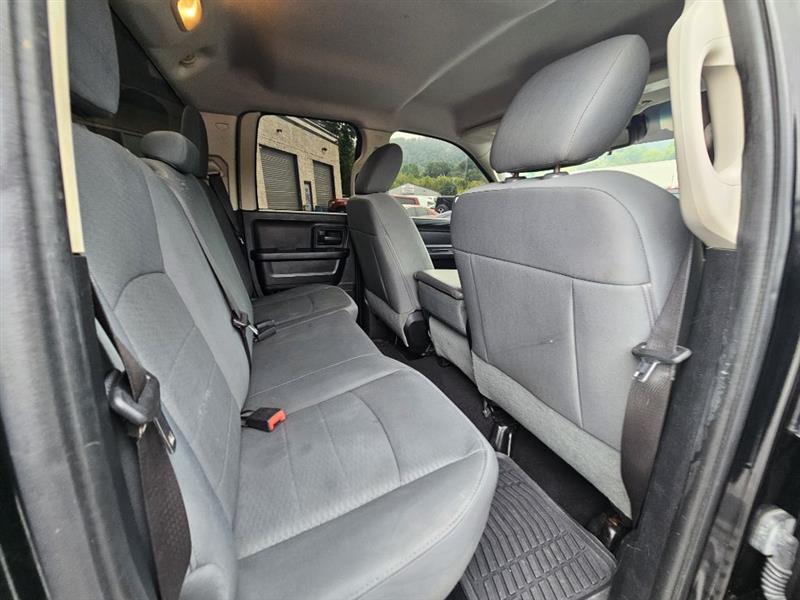 RAM 1500 Tradesman Quad Cab 4WD 2014