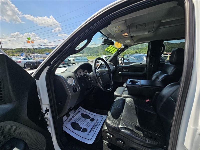 Ford F-150 Lariat SuperCrew 4WD 2005