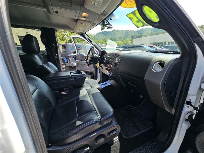 Ford F-150 Lariat SuperCrew 4WD 2005