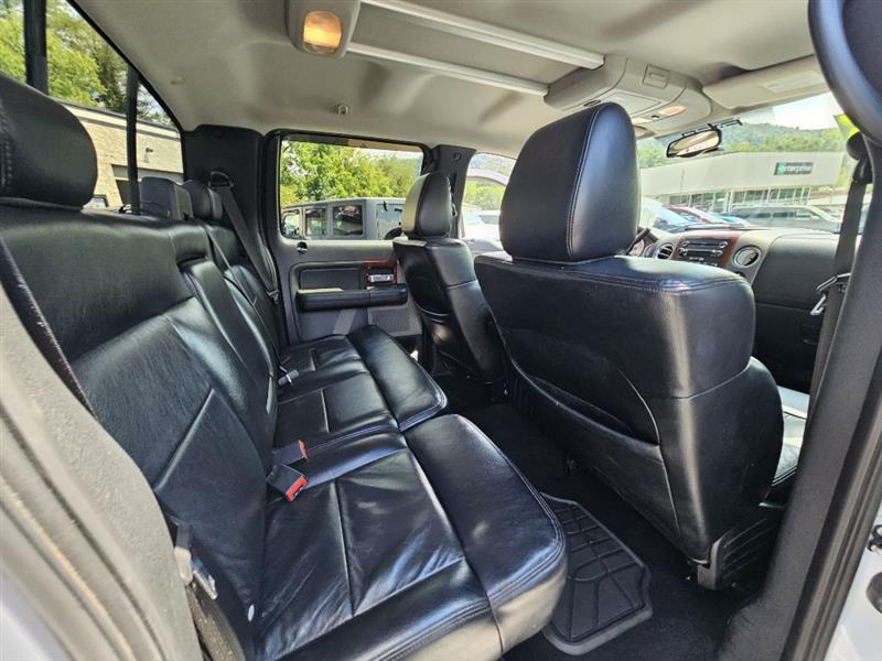 Ford F-150 Lariat SuperCrew 4WD 2005