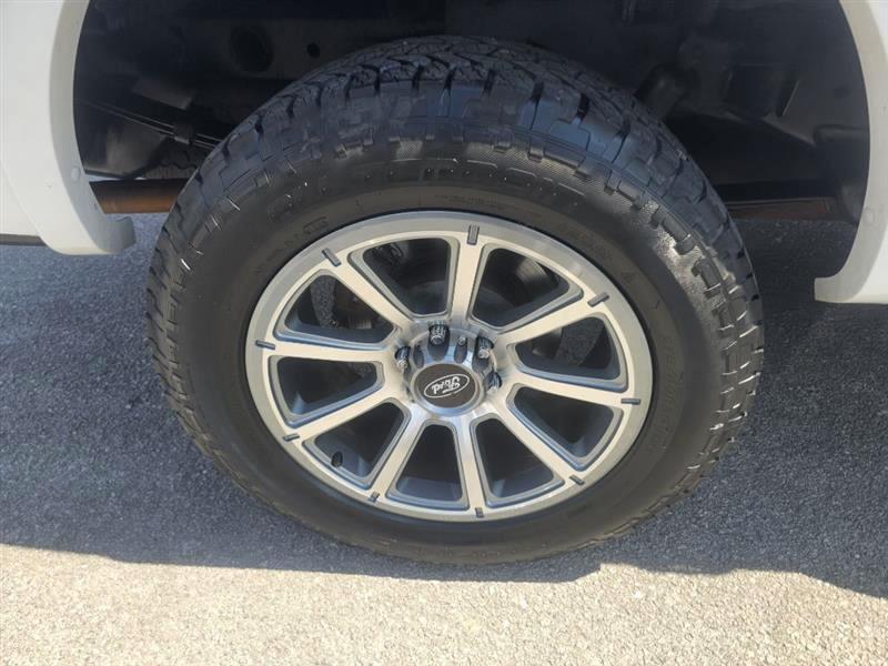 Ford F-150 Lariat SuperCrew 4WD 2005