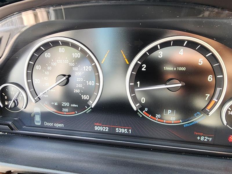 BMW 5-Series 550i xDrive 2012