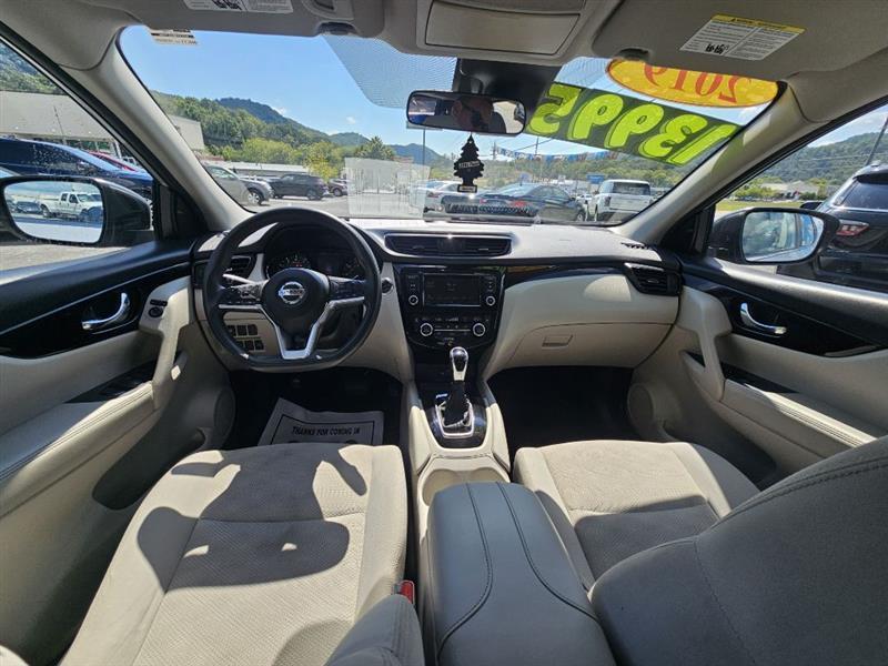 Nissan Rogue Sport SV 2019