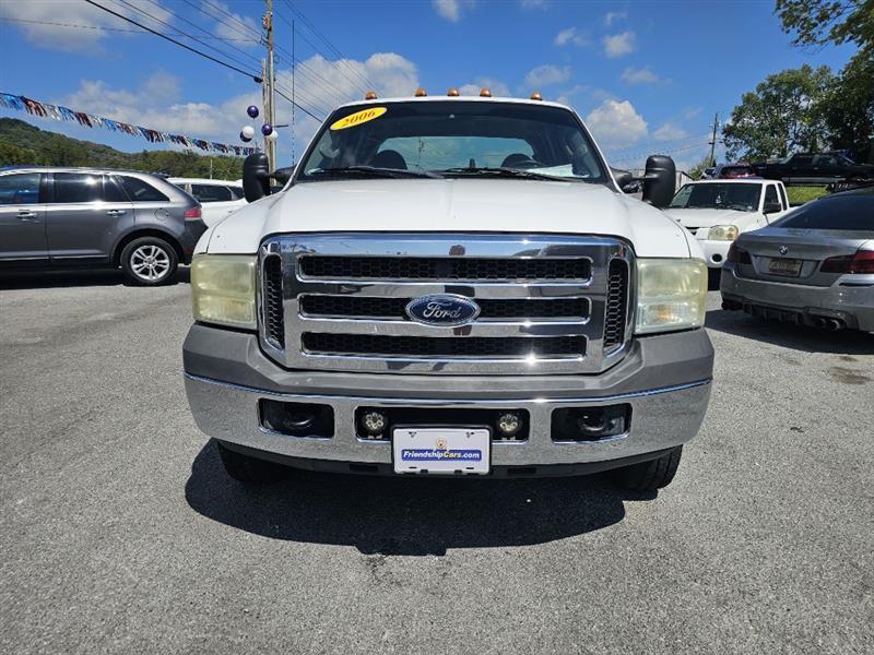 Ford F-350 SD XL Crew Cab 4WD DRW 2006