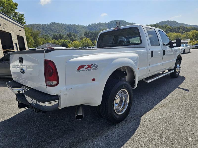 Ford F-350 SD XL Crew Cab 4WD DRW 2006