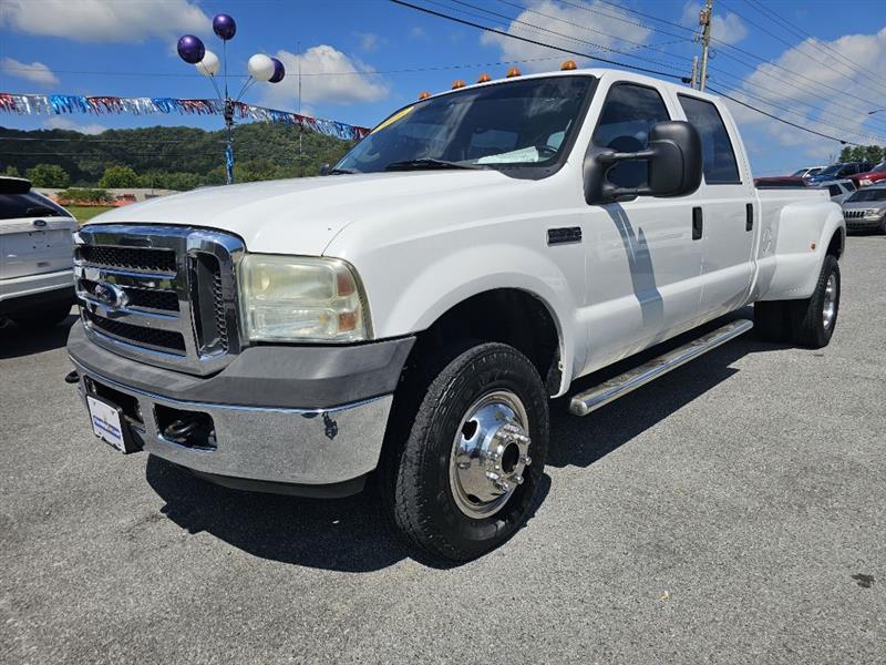 Ford F-350 SD XL Crew Cab 4WD DRW 2006
