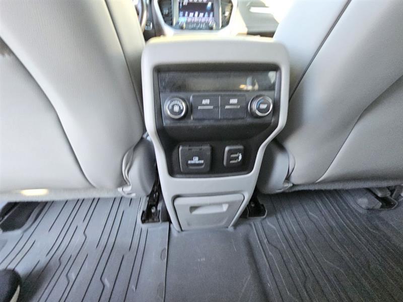 GMC Acadia SLT-1 AWD 2019