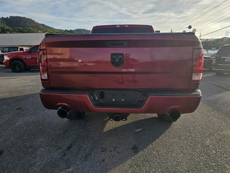 RAM 1500 ST SWB 4WD 2012