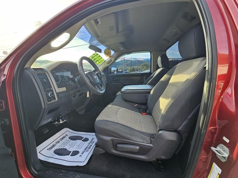 RAM 1500 ST SWB 4WD 2012