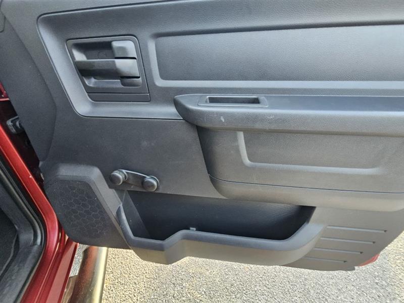 RAM 1500 ST SWB 4WD 2012