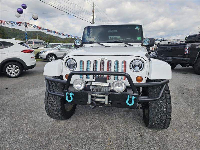 Jeep Wrangler Unlimited Sahara 4WD 2011