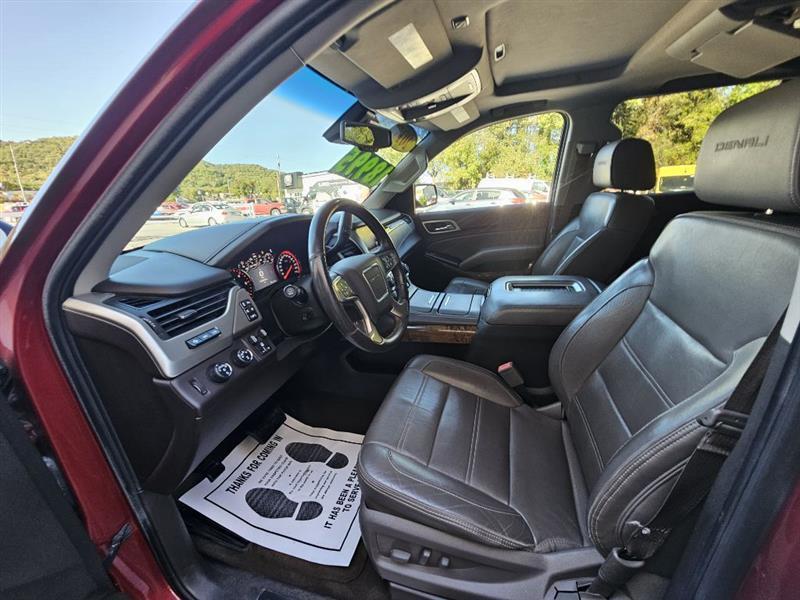 GMC Yukon Denali 4WD 2015