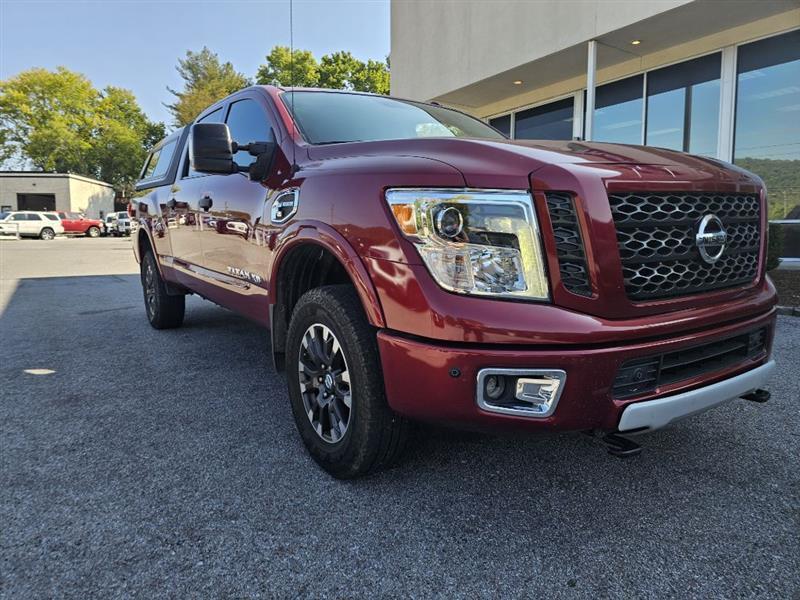 Nissan Titan XD PRO-4X Crew Cab 4WD Diesel 2019