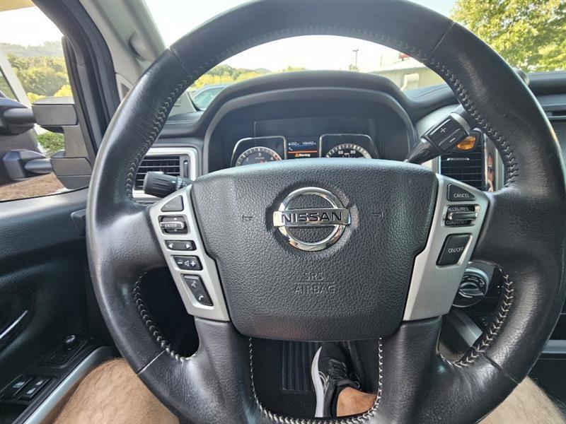 Nissan Titan XD PRO-4X Crew Cab 4WD Diesel 2019