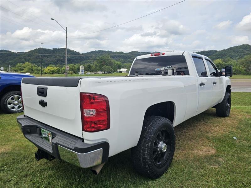 Chevrolet Silverado 2500HD Work Truck Crew Cab 4WD 2011
