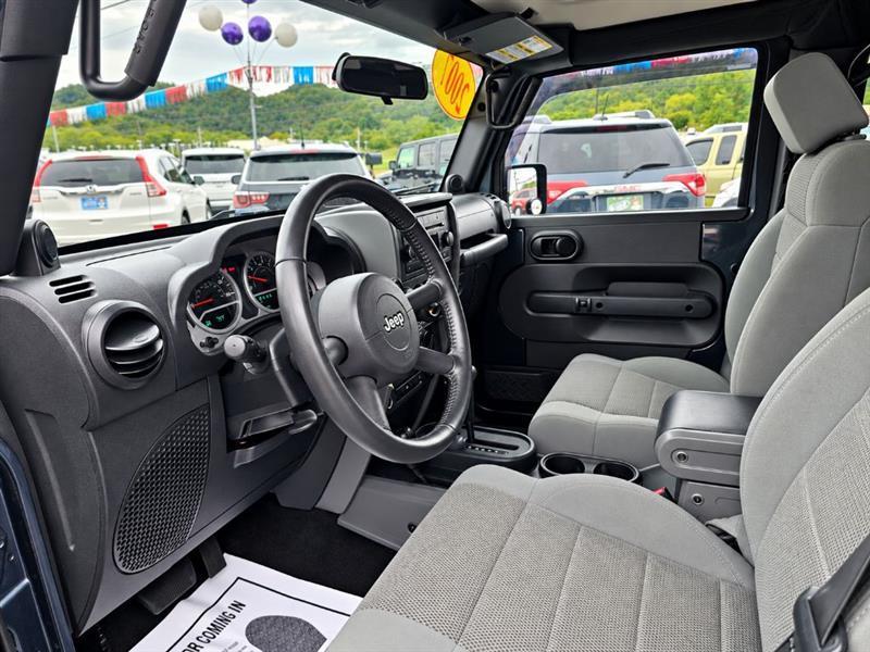 Jeep Wrangler Unlimited Sahara 4WD 2007
