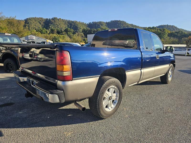 Chevrolet Silverado 1500 Ext. Cab Short Bed 4WD 2001