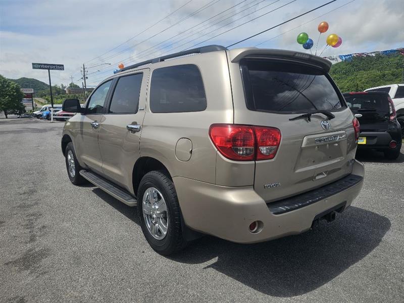 Toyota Sequoia SR5 5.7L 2WD 2008