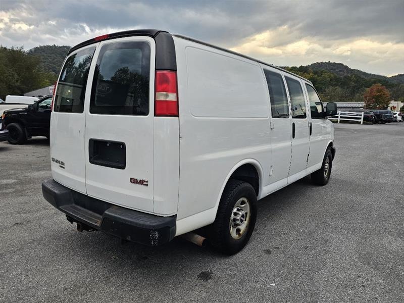 GMC Savana G2500 Cargo 2013