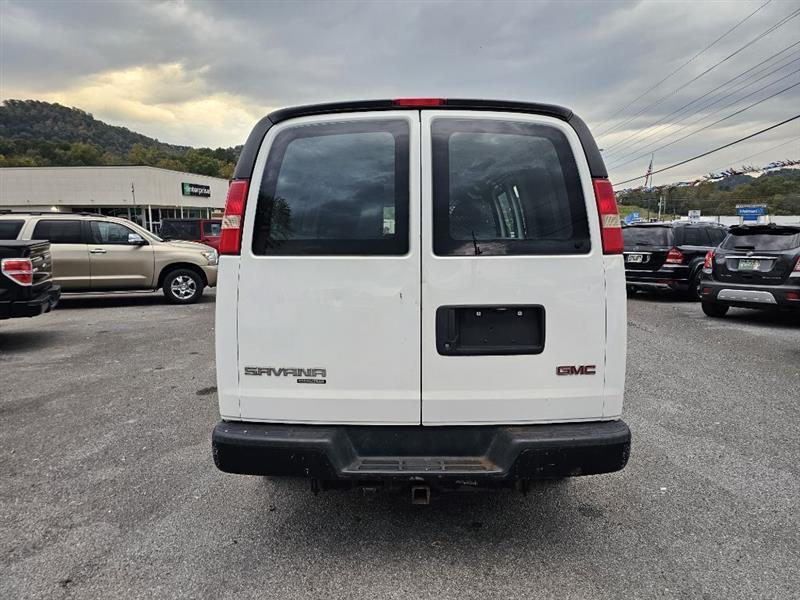 GMC Savana G2500 Cargo 2013