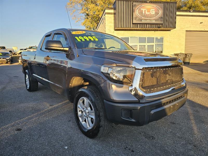 Toyota Tundra SR5 4.6L V8 Double Cab 4WD 2014