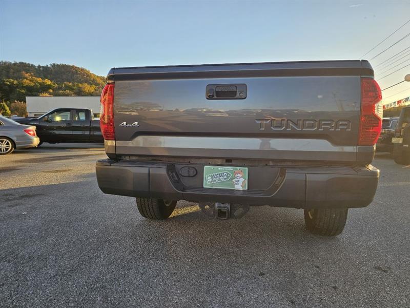 Toyota Tundra SR5 4.6L V8 Double Cab 4WD 2014