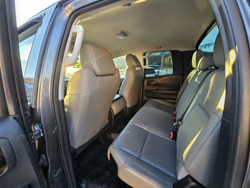 Toyota Tundra SR5 4.6L V8 Double Cab 4WD 2014